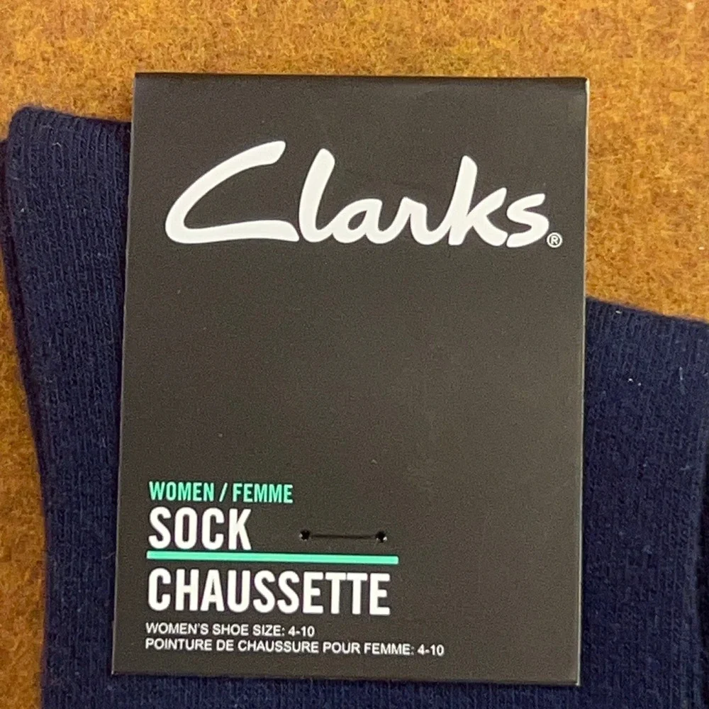 Clarks Womens Shoe Size 4-10 Navy Blue Bamboo Blend Ribbed Crew Socks 1 Pair NWT